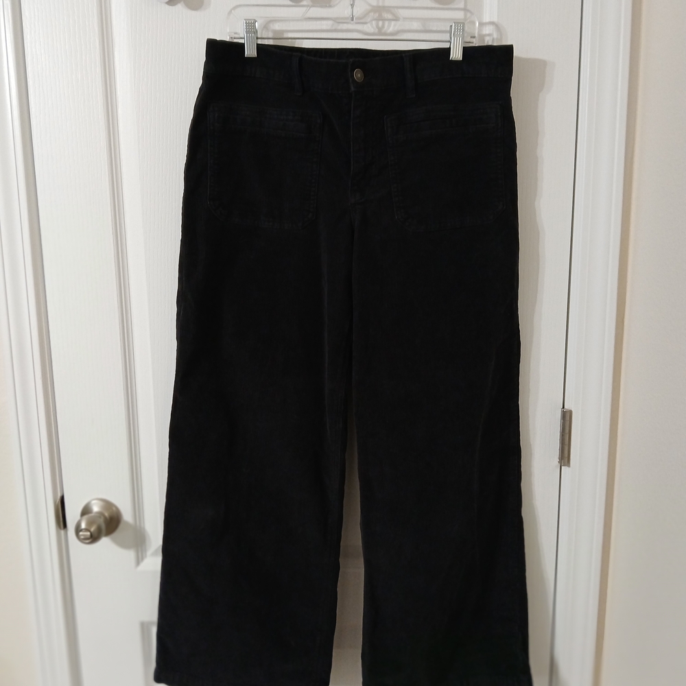 American Eagle Black Corduroy Barrel Jeans